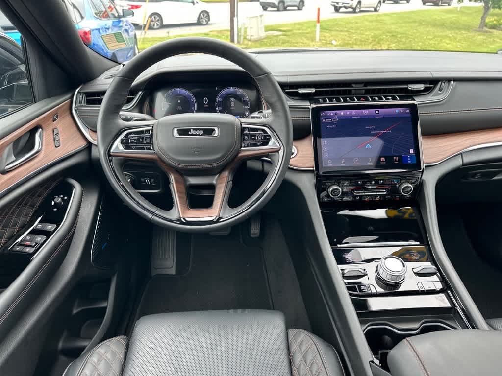 2025 Jeep Grand Cherokee Summit