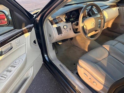 2009 Cadillac DTS w/1SB