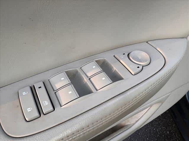 2009 Cadillac DTS w/1SB