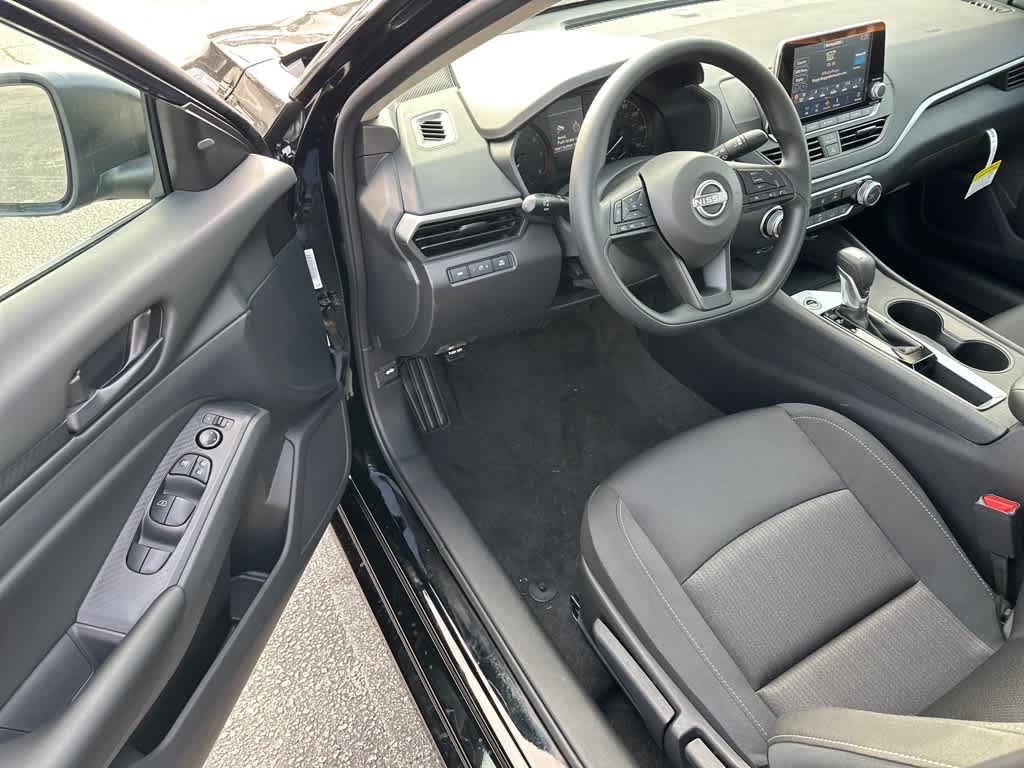 2025 Nissan Altima S