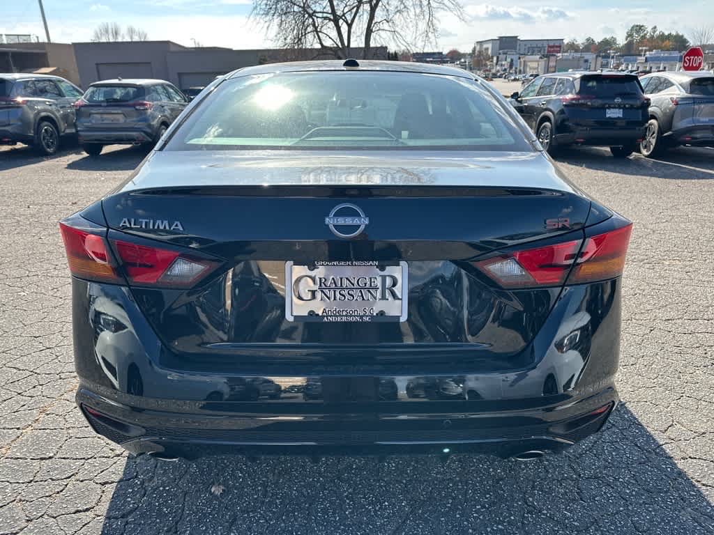 2025 Nissan Altima SR