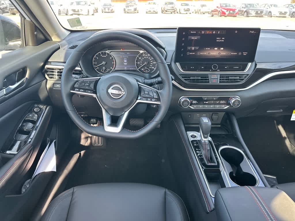 2025 Nissan Altima SR