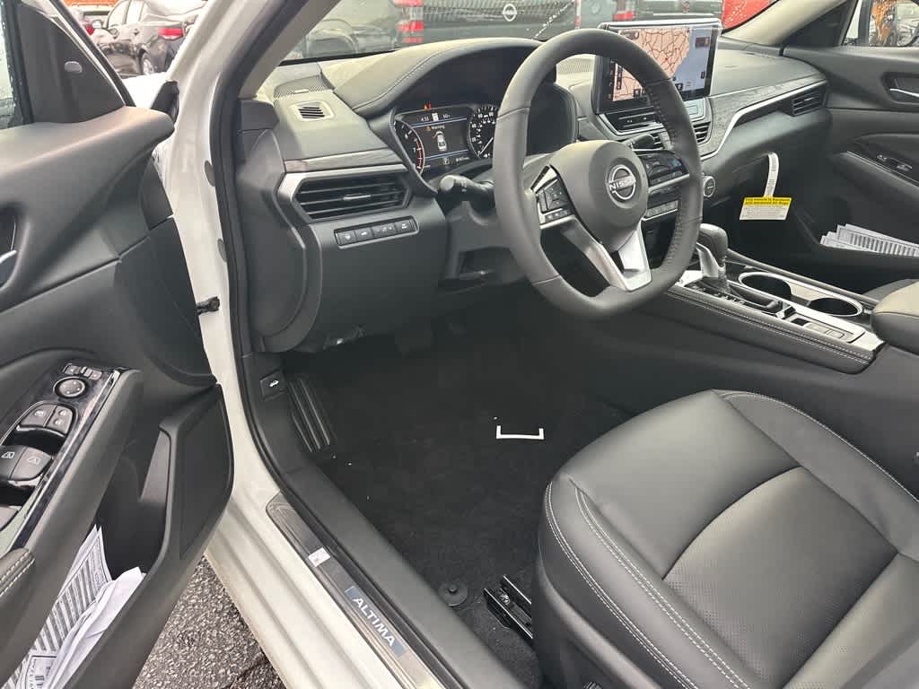 2025 Nissan Altima SL