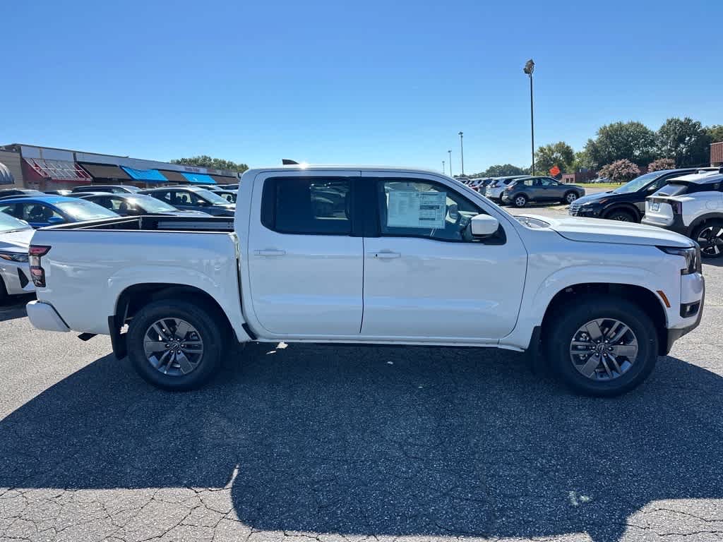 2025 Nissan Frontier SV