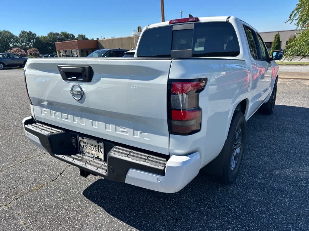 2025 Nissan Frontier SV