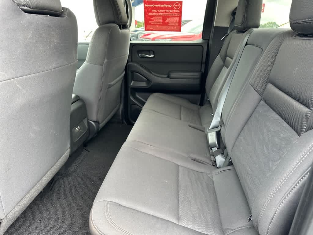 2024 Nissan Frontier SV