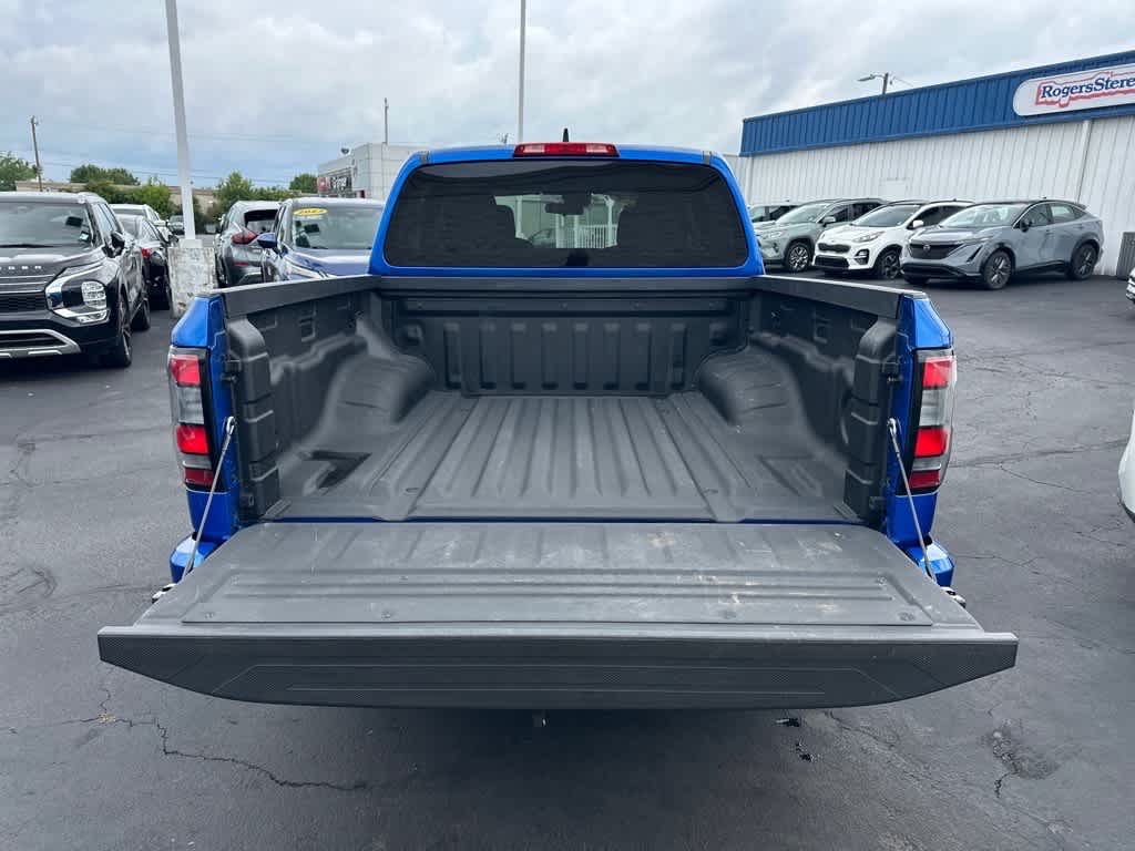 2024 Nissan Frontier SV