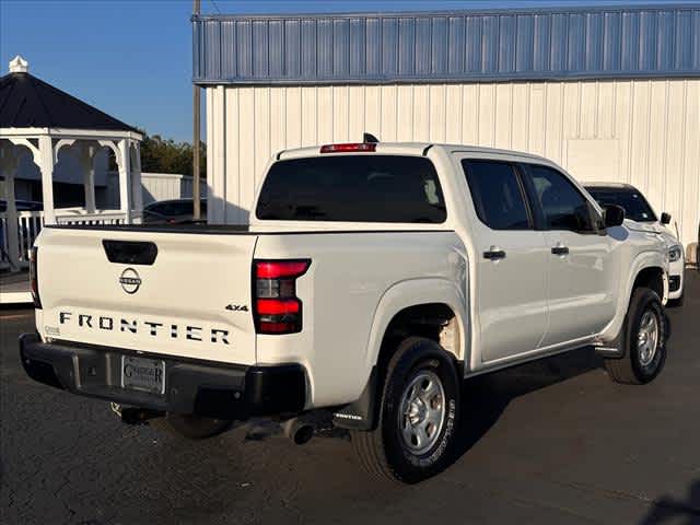 2022 Nissan Frontier S