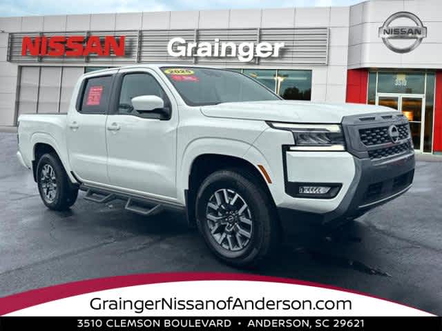 2025 Nissan Frontier SL