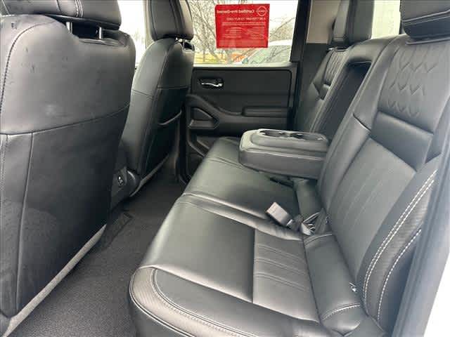 2025 Nissan Frontier SL