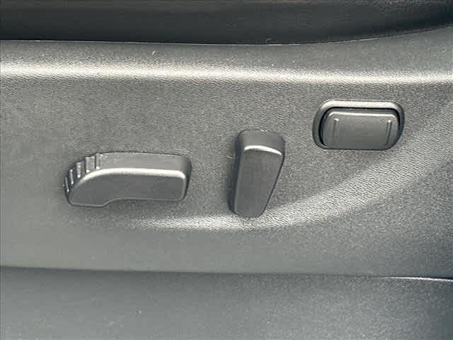 2025 Nissan Frontier SL