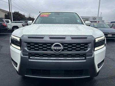 2025 Nissan Frontier SL