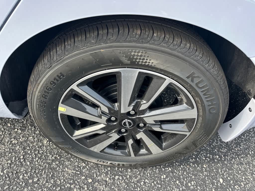 2025 Nissan Versa SV