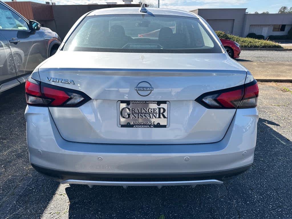 2025 Nissan Versa SV