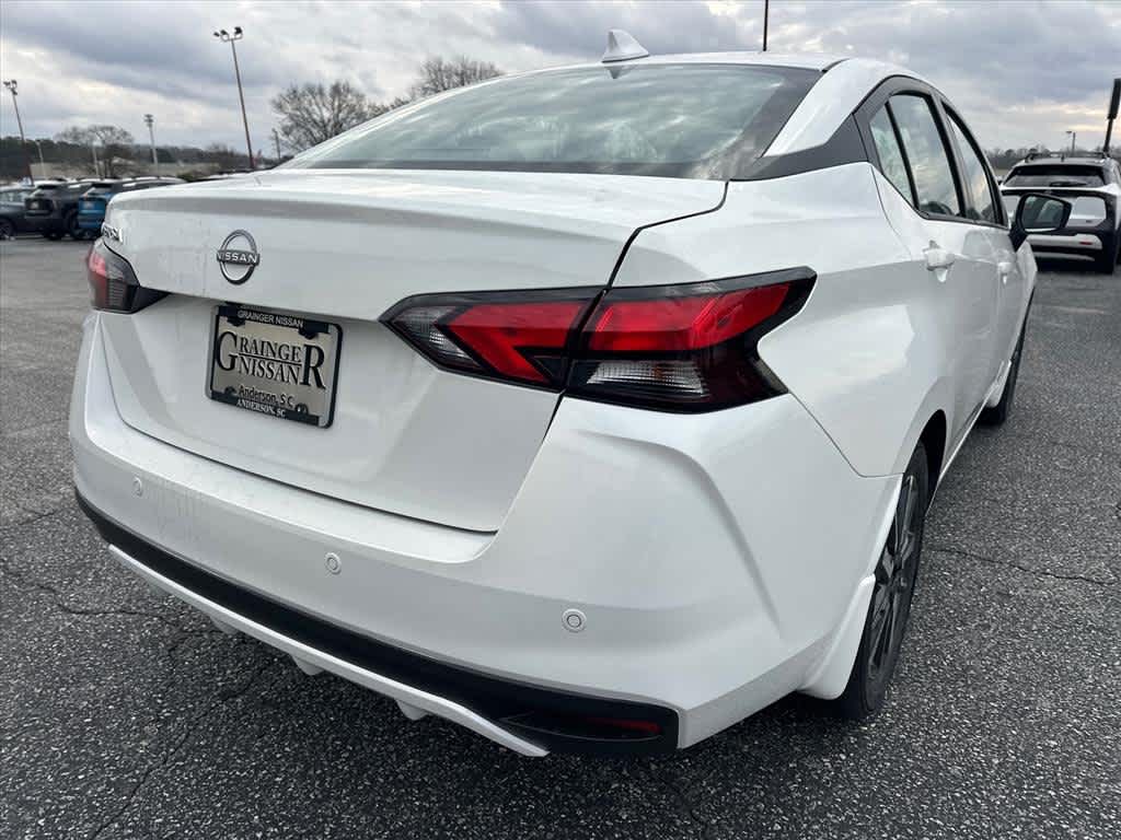2025 Nissan Versa SV