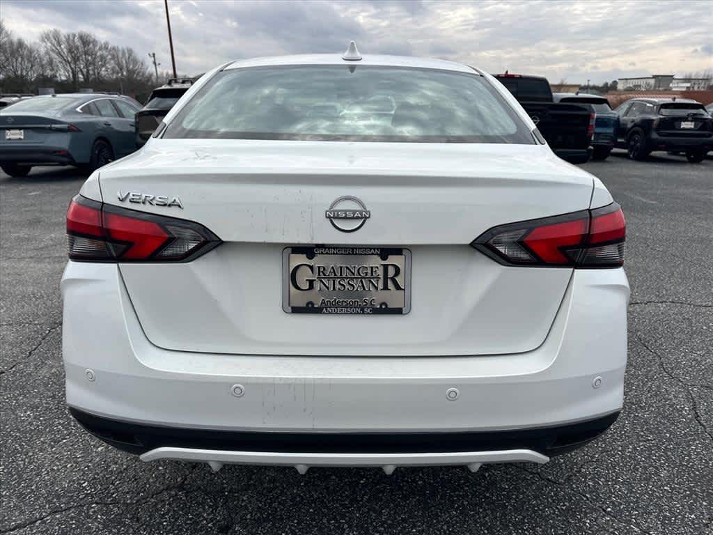 2025 Nissan Versa SV