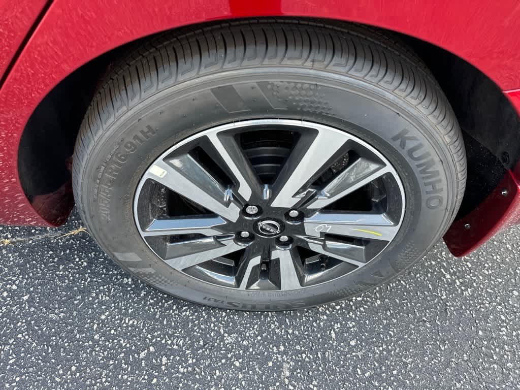 2025 Nissan Versa SV