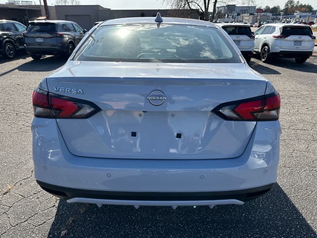 2025 Nissan Versa SV