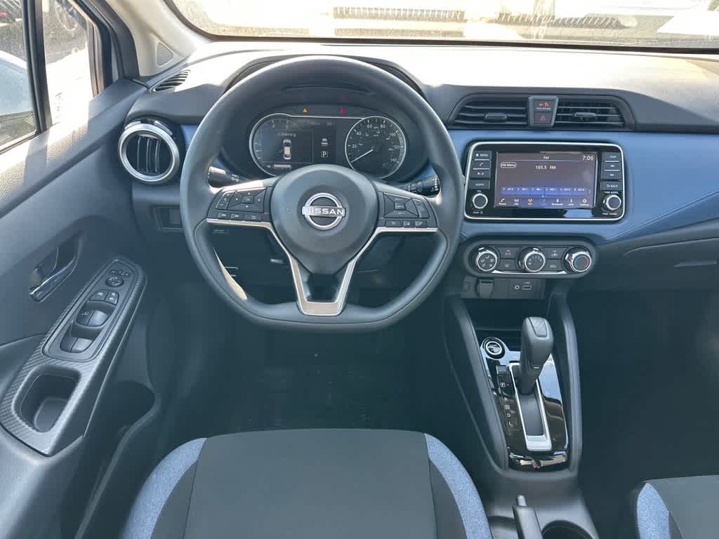 2025 Nissan Versa SV