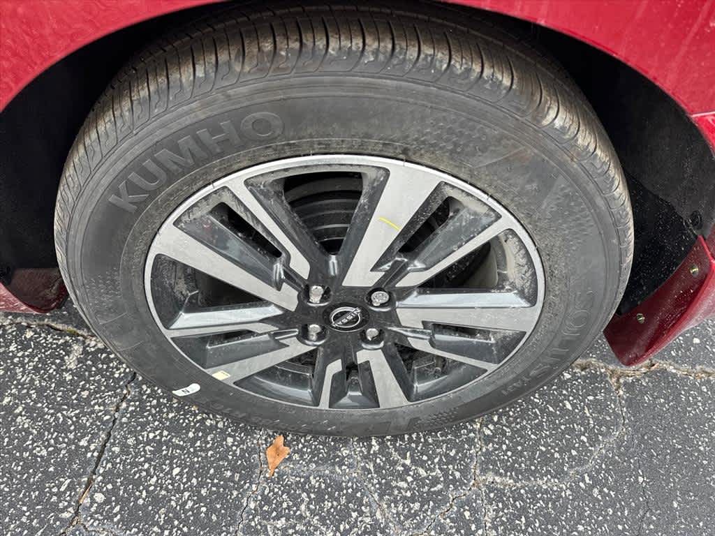 2025 Nissan Versa SV