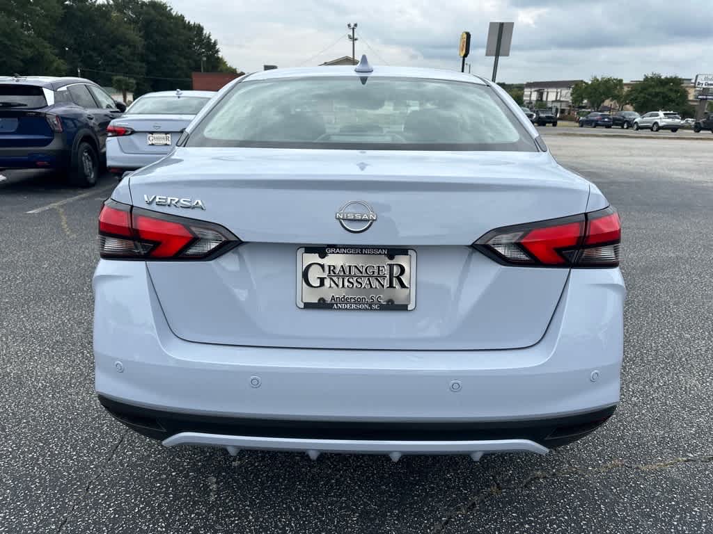 2025 Nissan Versa SV