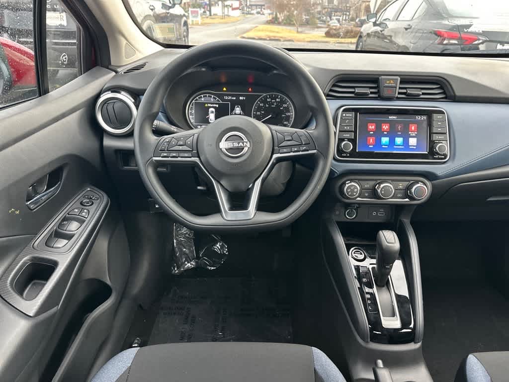 2025 Nissan Versa SV