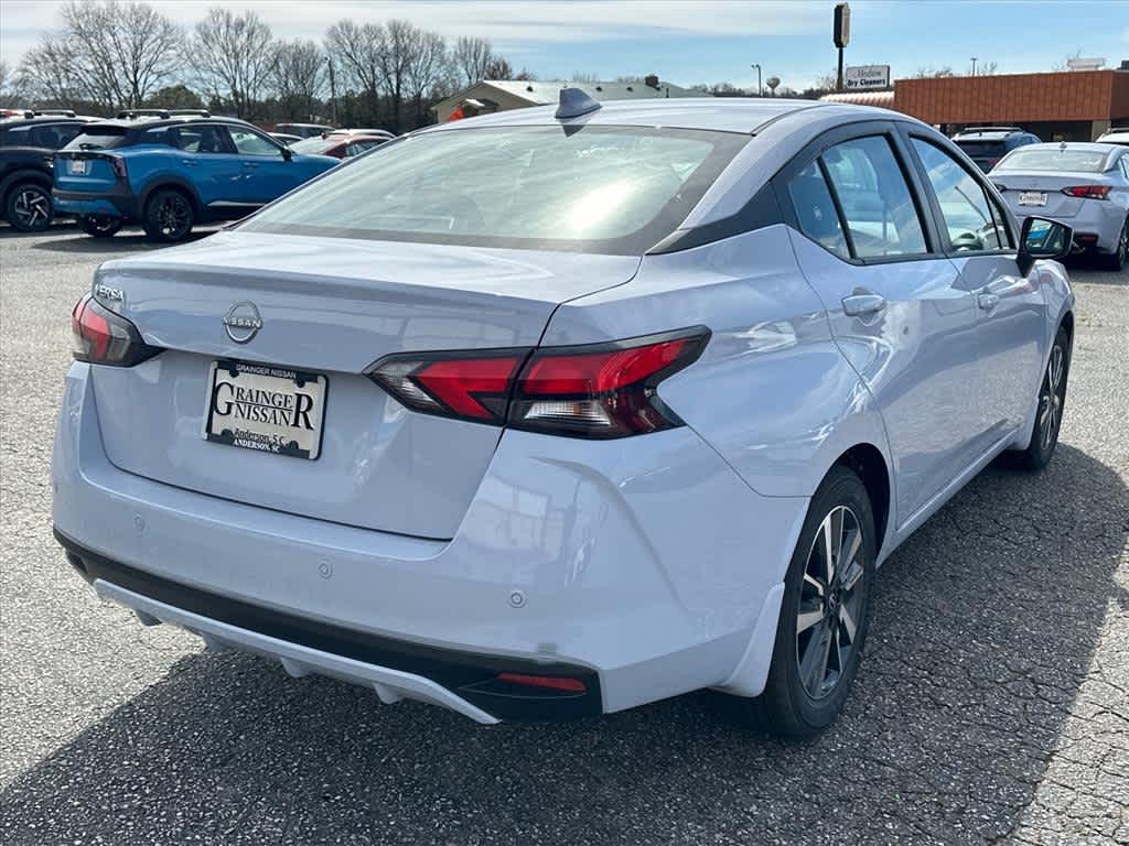 2025 Nissan Versa SV