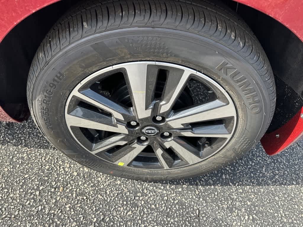 2025 Nissan Versa SV