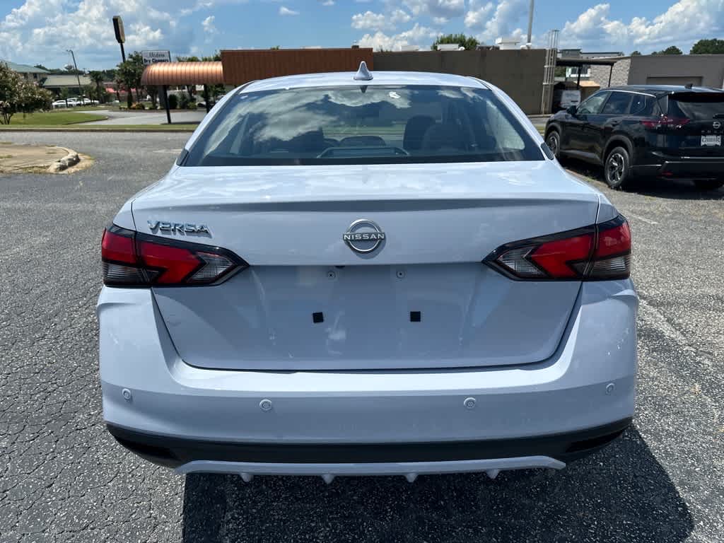 2025 Nissan Versa SV