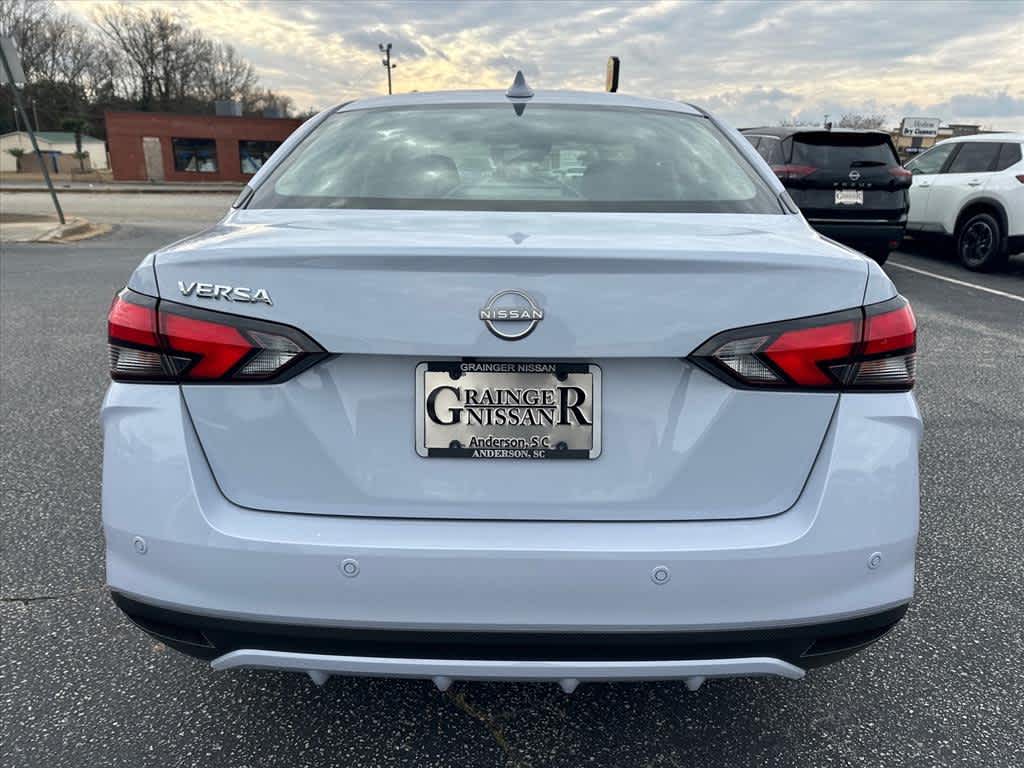 2025 Nissan Versa SV