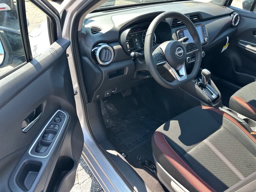 2025 Nissan Versa SR