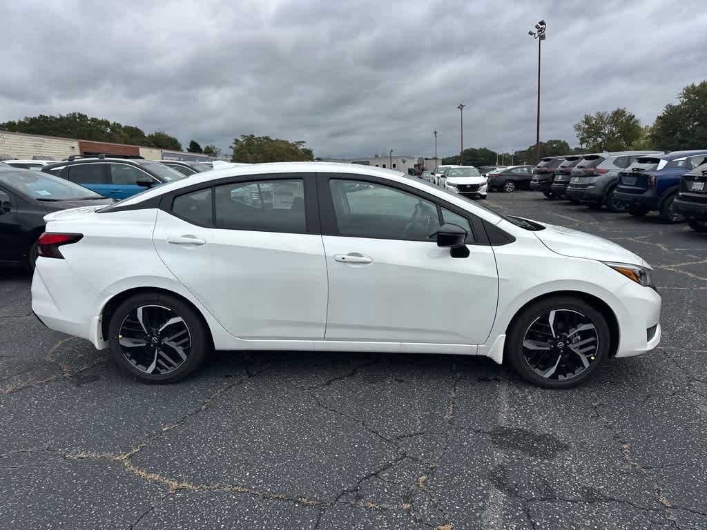 2025 Nissan Versa SR