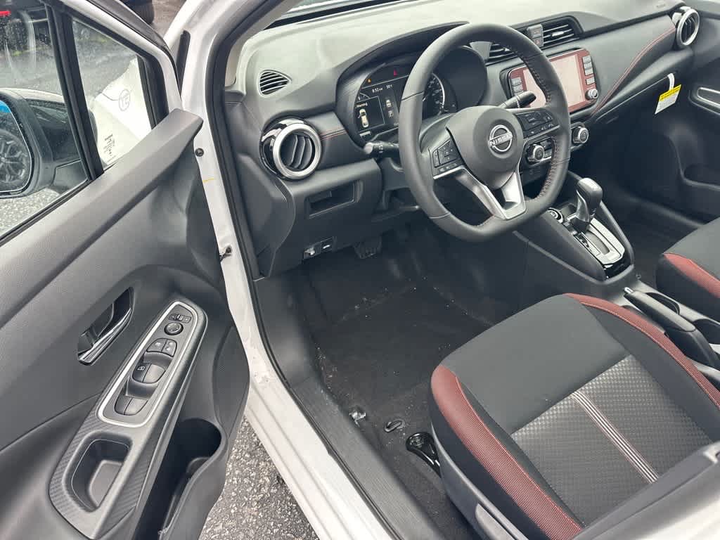 2025 Nissan Versa SR