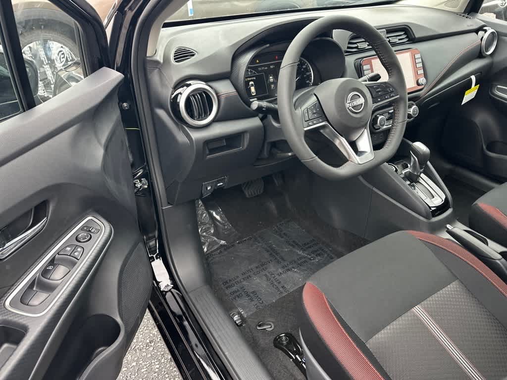 2025 Nissan Versa SR