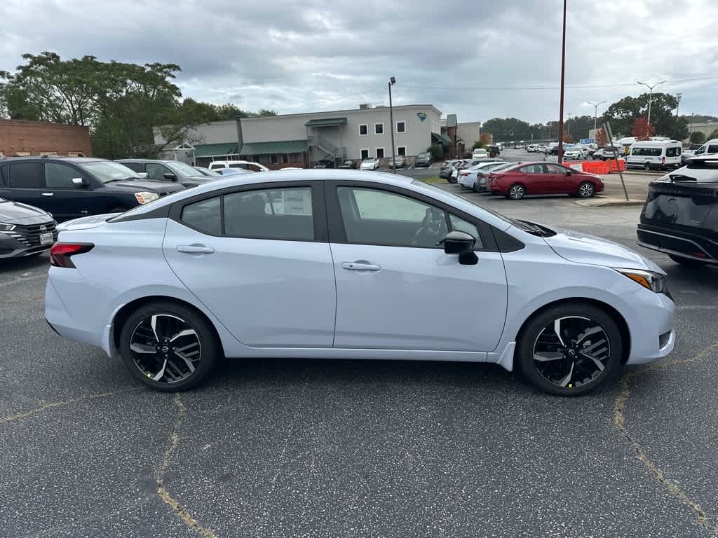 2025 Nissan Versa SR