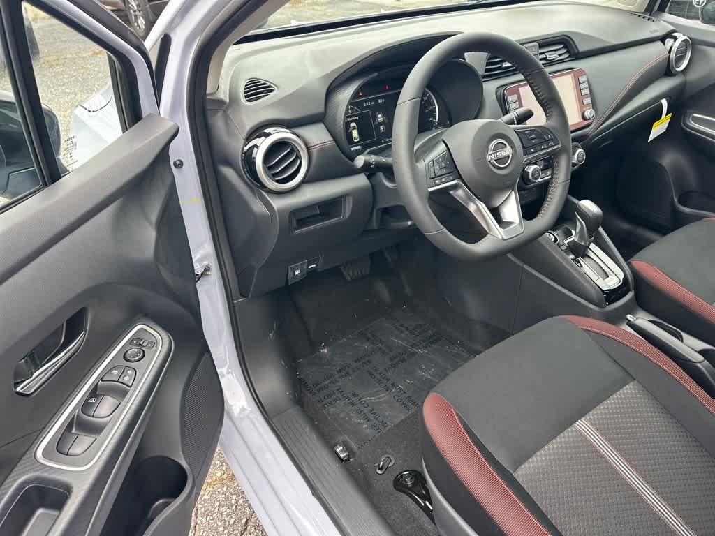 2025 Nissan Versa SR