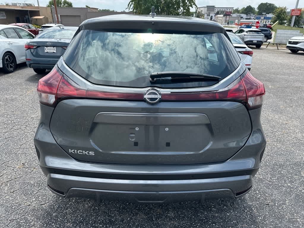 2025 Nissan Kicks Play S