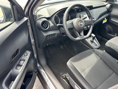 2025 Nissan Kicks Play S