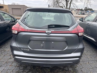 2025 Nissan Kicks Play S