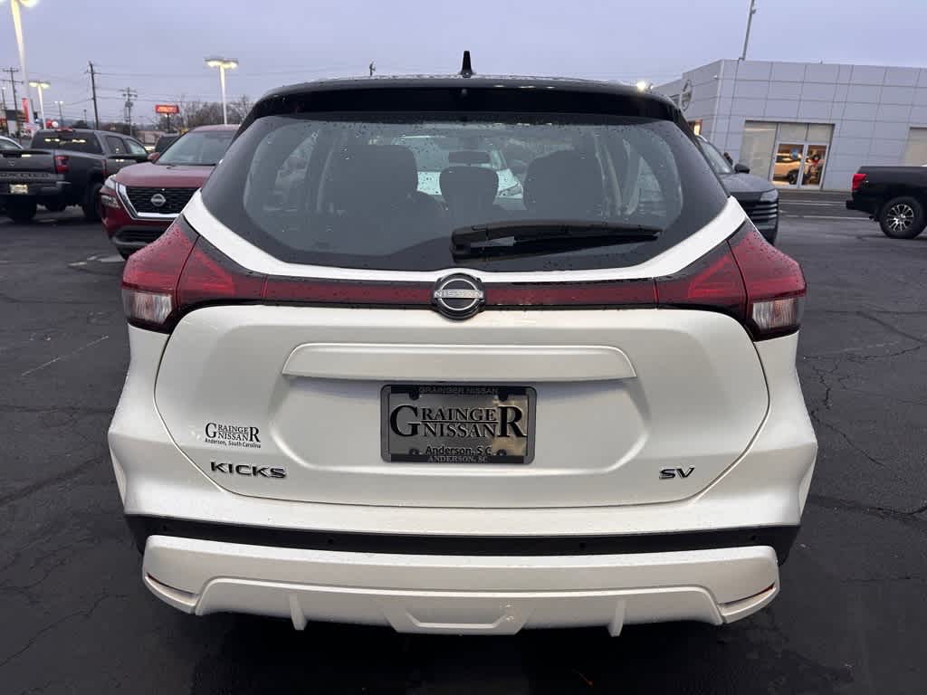 2023 Nissan Kicks SV