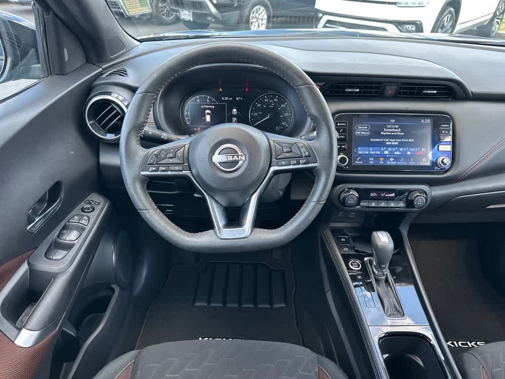 2024 Nissan Kicks SR