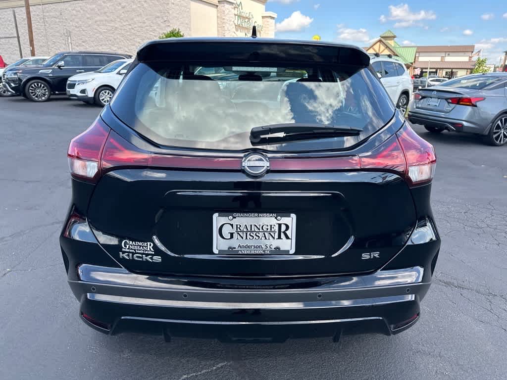 2024 Nissan Kicks SR