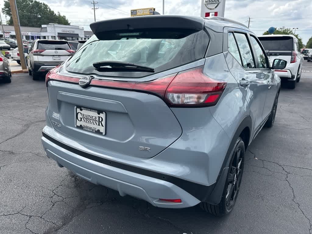 2024 Nissan Kicks SR