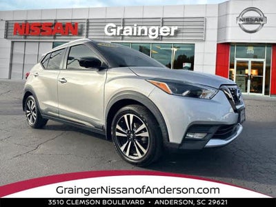 2020 Nissan Kicks SR