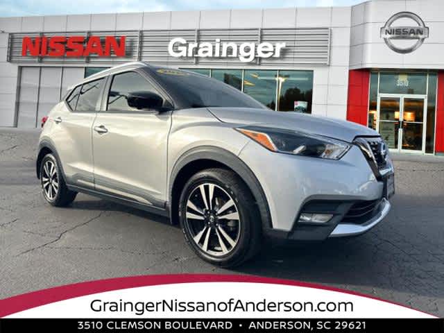 2020 Nissan Kicks SR