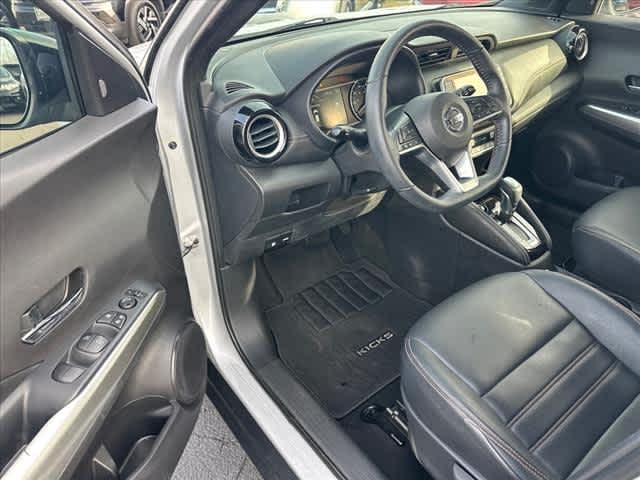 2020 Nissan Kicks SR