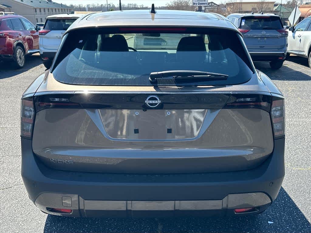 2026 Nissan Kicks S