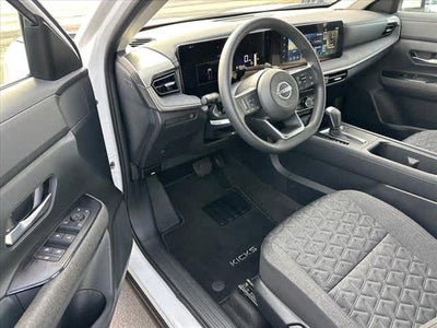 2025 Nissan Kicks SV