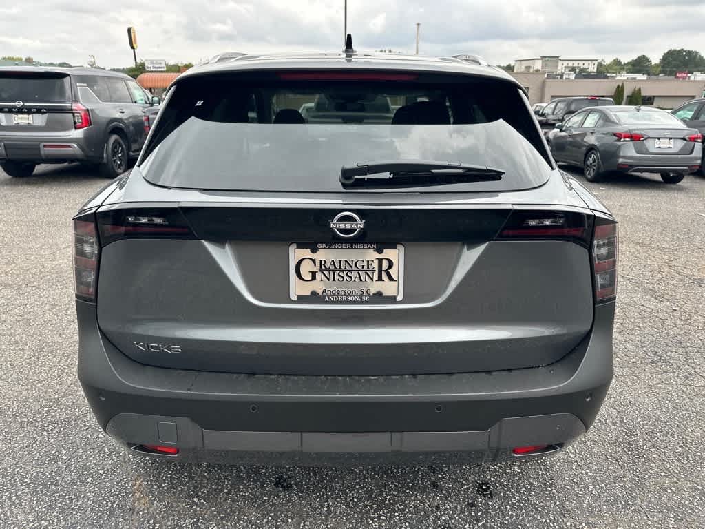 2026 Nissan Kicks SV