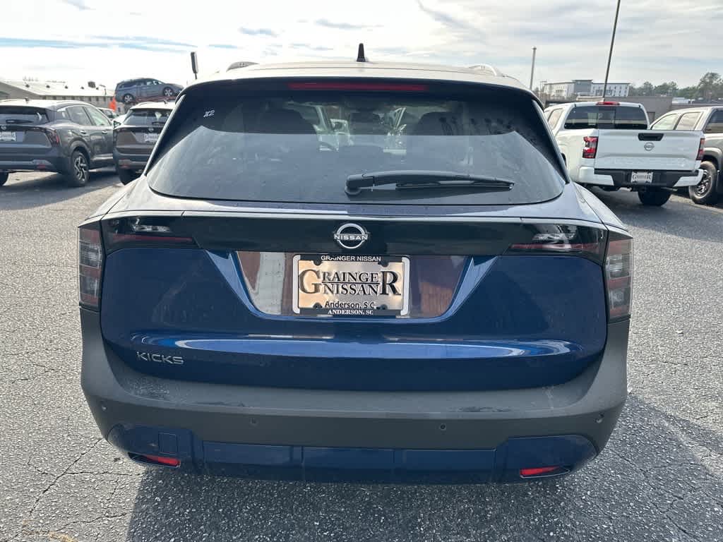 2026 Nissan Kicks SV